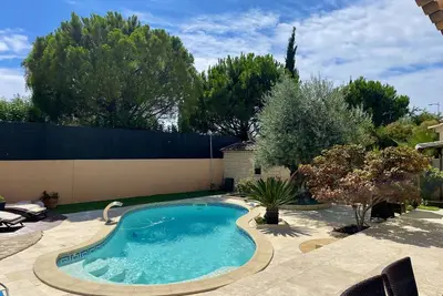 Image de Villa De Charme Climatisee 4 Personnes à 800 m des plages et 100 m des commerces