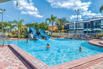 Image de 2 Bd Condo ~ Orbit Un Resort PRÈS Du Royaume D'Animaux ~ Piscines ~ Coulisses ~ Tennis Et Plus