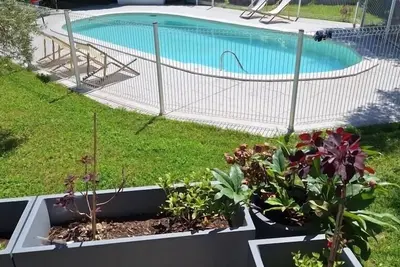 Image de Maison familiale avec piscine 6 chambres proche Avignon entièrement climatisée