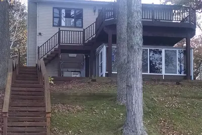 Image de Lakefront Home On Private All Sports Lake