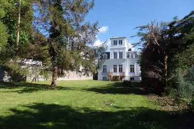 Image de Centre/gare/niveau mer : Villa Historique \"La Cressonnière\" et son vaste jardin