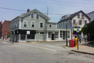 Image de Heart Of Downtown, Grand Trois chambres avec vue grandiose sur Harbor.