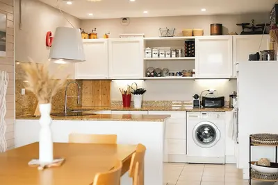 Image de Appartement type T3, 100 mètres de la plage, plein centre ville.