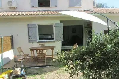 Image de villa recente, 4 km des plages de pinarello, 3 chambres, jardinet