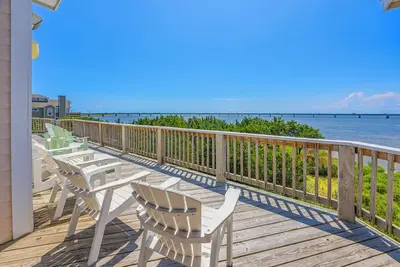 Image de Kiteboarders Paradise! Soundfront Rodanthe w / Pool, bain à remous, ascenseur, salle de jeux