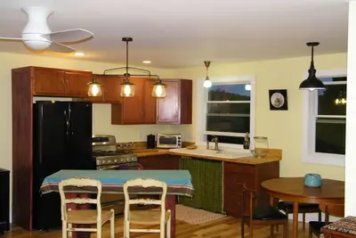 Image de Appartement confortable avec vue sur notre petite ferme. Conviviale et familiale.