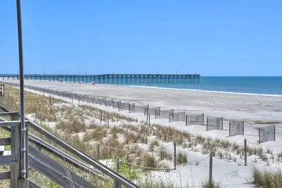 Image de Magnifique chalet sur le front de mer de la plage de Holden pour les familles!