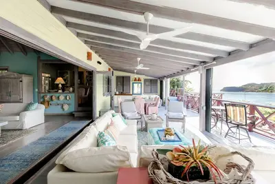 Image de Villa de 3 chambres, + 3 appartements, à louer séparément ou tous ensemble, plage, vues