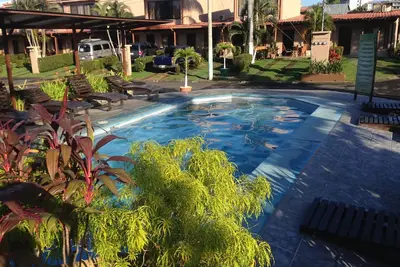 Image de Jaco Beach 2 chambres piscine au bord de la piscine avec des extras