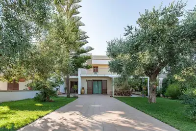 Image de Giardino dei Suoni B&B, chambres avec salle de bain privée et cuisine, entre mer et campagne