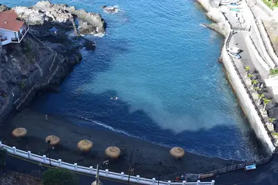 Image de Appartement première ligne à Puerto Santiago-Los Gigantes avec de belles vues. <br>