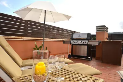 Image de Apartment avec parking et grande terrasse privée