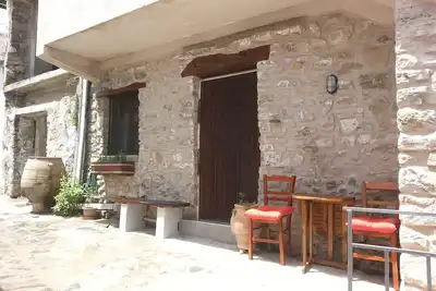 Image de Melambes Studio - Découvrez la vie dans un village crétois traditionnel.