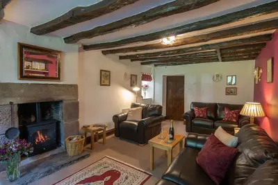 Image de Cottage aux chandelles, Litton. Superbes promenades et excellent pub. Luxe 5 étoiles Gold.