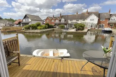 Image de Self Catering 3 Bedroom Sunset Haven à Wroxham, Norfolk, Norfolk Broads, Eng
