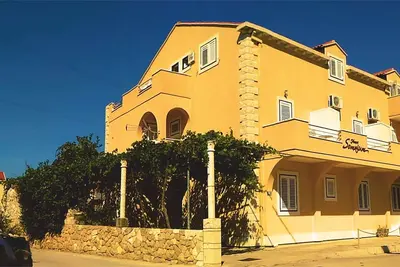 Image de Votre oasis de paix dans une petite ville méditerranéenne - Cavtat