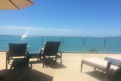 Image de Fantastique villa en bord de mer