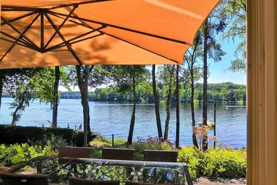 Image de Maison au bord du lac