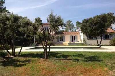Image de Lesmaisonsdevalerie. \n\nMaison à 4 km d'Uzès à Saint-Quentin-la-Poterie.