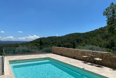 Image de Magnifique maison Provençale pour 8/9 personnes avec vue magnifique