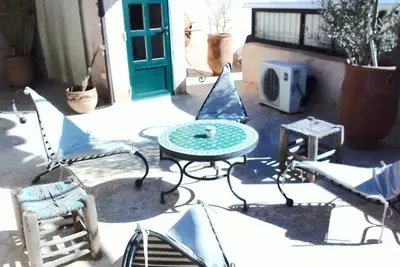 Emplacement Top Jemaa El Fna riad 200m² terrasse de 80m² wifi gratuite