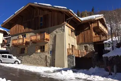 Image de Appt 125 m2 dans chalet rénové, 5 min à pied remontées mécaniques du Paradiski
