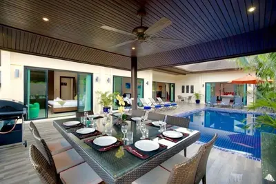 Image de Pierre de Lune: 6 B / Rms, Piscine Nr Beach 14 pax