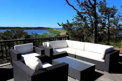 Image de Belle maison 3bd Waterfront - Vues spectaculaires sur la grande île, grande terrasse, escaliers privés vers la plage