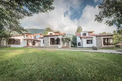 Image de Villa Jucanya, vue magnifique sur le lac, loin du bruit mais proche, 3 chambres.