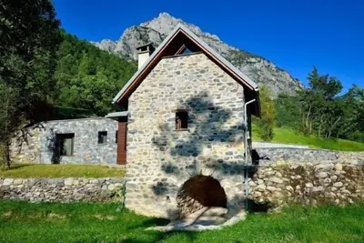 Image de Gîte O Molín de L'Irués y A Ceresera pour 4 personnes