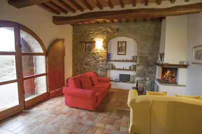 Image de Grand appartement avec jardin dans une ancienne ferme avec piscine