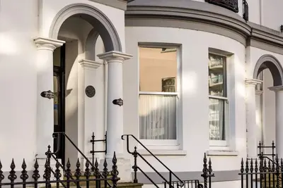 Image de Appartement de luxe et contemporain au rez-de-chaussée dans un emplacement privilégié