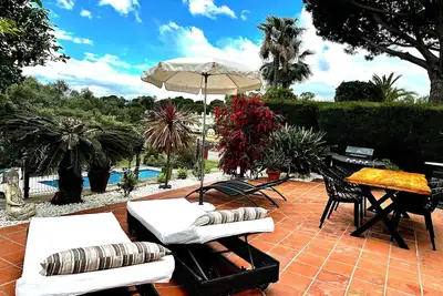 Image de Une belle villa privée, de luxe, orientée sud dans un superbe emplacement!