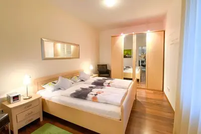 Appartement équipé moderne pour se détendre, avec terrasse