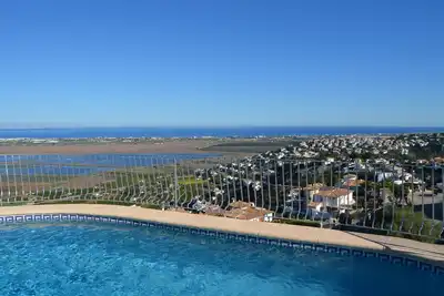Image de Villa avec 2 chambres, 2 salles de bains, WiFi, climatisation, barbecue, piscine. . . / Monte Peg