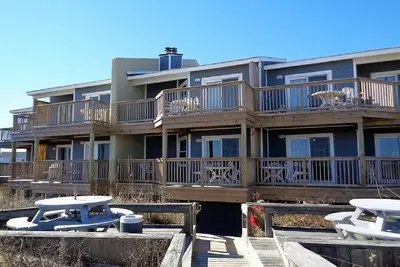 Image de Oceanfront Direct, 2 chambres à coucher, 2 salles de bain, 1200 sf condo,