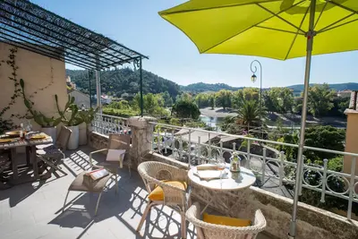 Image de En plein milieu de Roquebrun, terasse avec vue sur la rivière, wifi gratuit