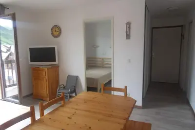 Image de 6 personnes + bébé Valmeinier 1800 150 mètres pistes et Esf