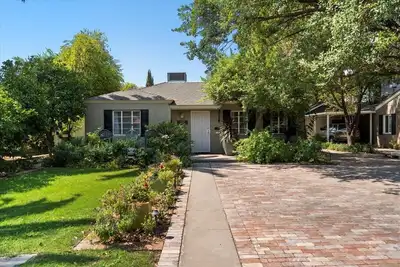 Image de Nouvelle Annonce - Central Phoenix Historic Home