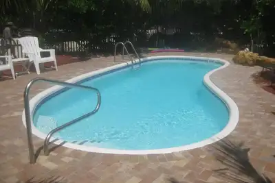 Image de Spcl Tarifs D'Automne __ Trois Lots Avec Piscine Et Quai! ! Retraite De CLÉS INFÉRIEURES ISOLÉES