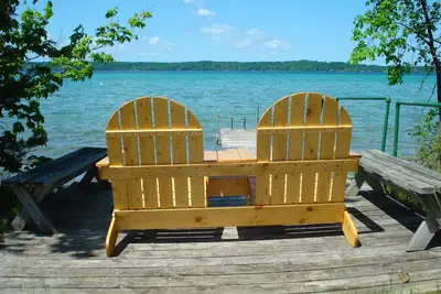 Image de Cottage Cupe Lake Torch Juste Au Nord D'Alden Avec Le Frontage De La Torche