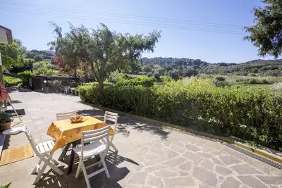 Image de Studio the Gulf à Schiopparello avec espace extérieur aménagé