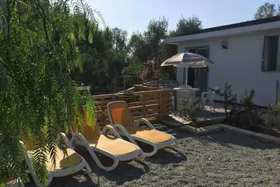 Image de Charmante petite maison dans le Salento, dans la campagne avec jardin et solarium