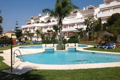 Image de Bel appartement dans le quartier de Marbella Elviria près de la plage