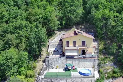Image de Villa panoramique sur le lac Turano