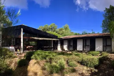 Image de Maison au bord du lac, au calme