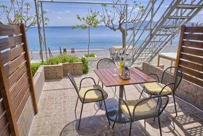 Image de Haraki Dream View, à deux pas de la mer. Resort Station familiale.