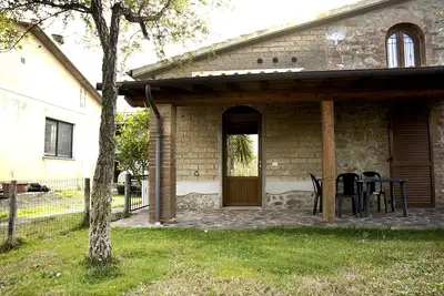 Image de Appartement avec 2 chambres, véranda sur l'entrée et le jardin, air conditionné