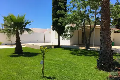 Image de Maison avec 4 lits, proche de la mer mais immergée dans la campagne du Salento.
