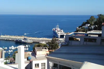 Image de Appartement rénové sur la place principale de l'île